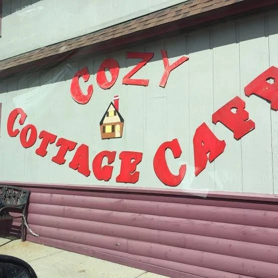 Cozy cottage Café is now the Barclay café downtown Pine River