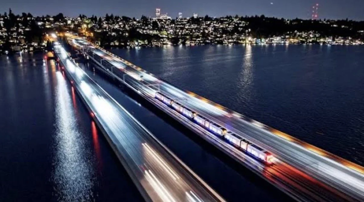  Seattle just built the world’s first light rail on a floating bridge