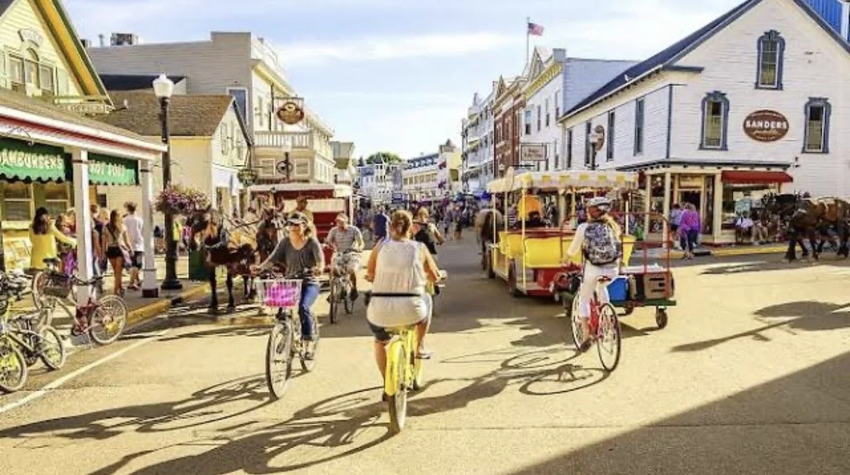 7 Ideal Great Lakes Destinations For A 3-Day Weekend