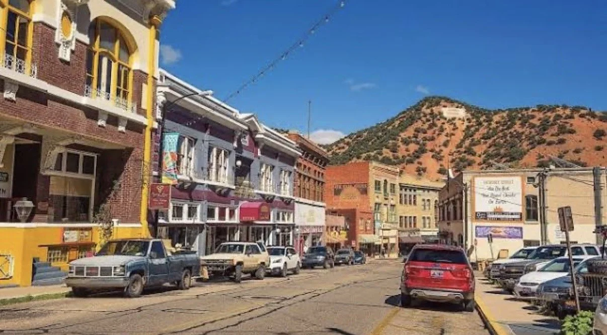 11 Tiny Off-Grid Towns In The United States
