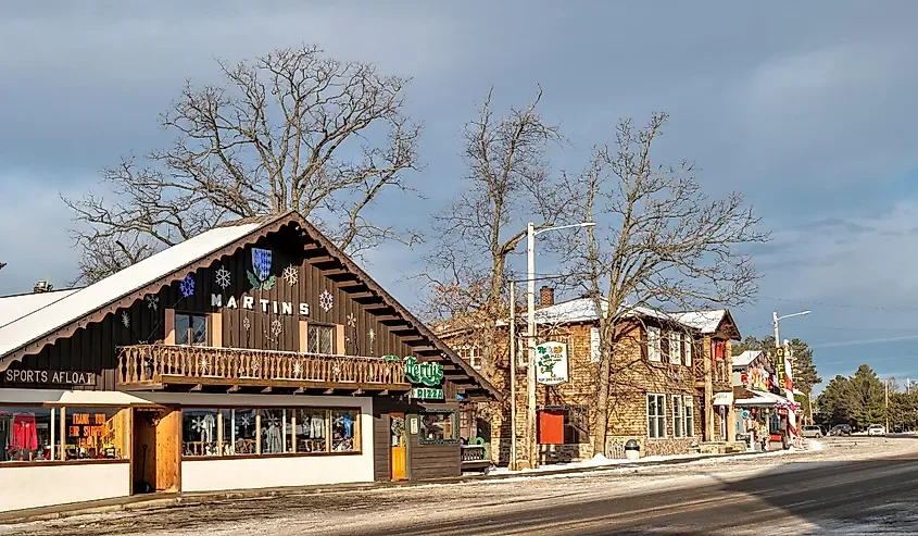 Nisswa was on the list of best crowd-free, small towns to visit in the summer in Minnesota 🐻