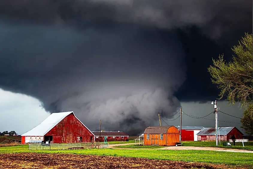 The Most Tornado-Prone States In The US 🌪️