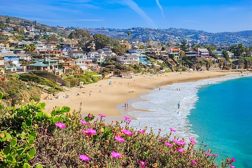 10 Best Small Towns On The Pacific Coast To Visit 🌊
