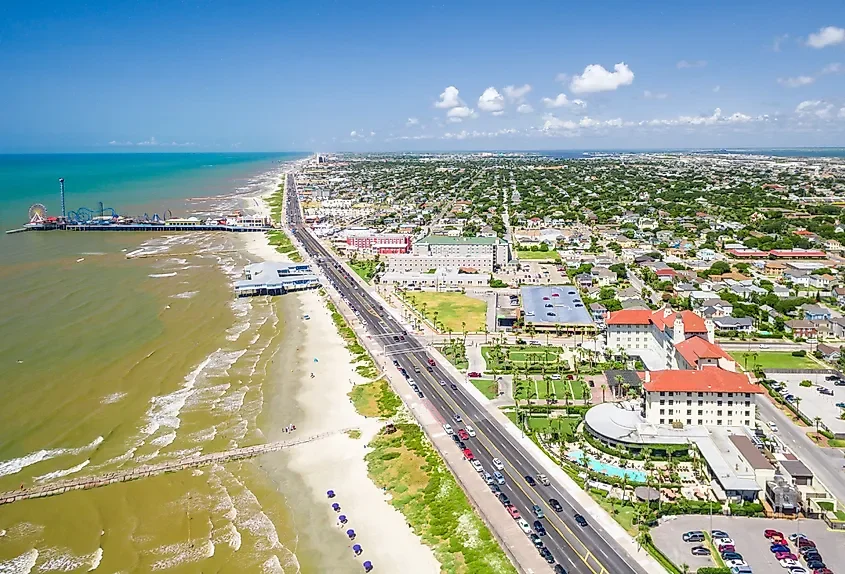 10 Most Scenic Road Trips To Take On The Gulf Coast ☀️