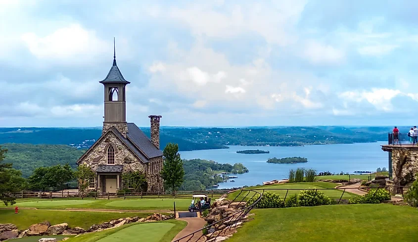 9 Ideal Destinations For A 3-Day Weekend In The Ozarks 🧏🏻