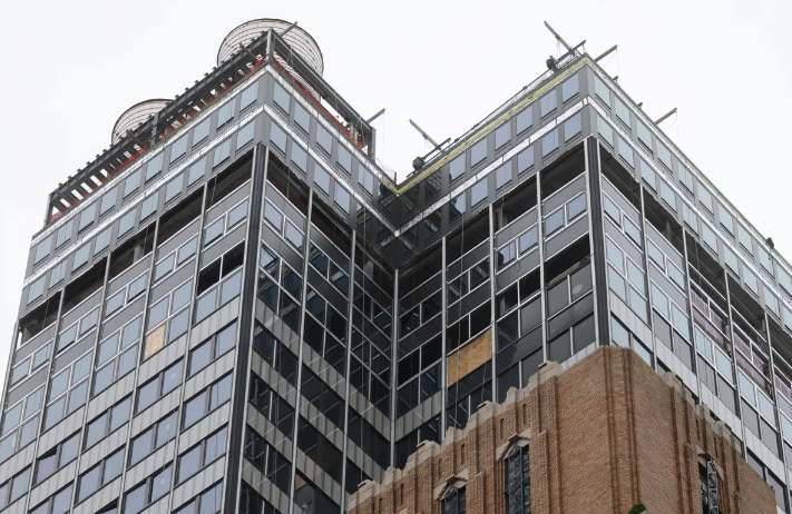 Why are the steel beams inside a Manhattan skyscraper buckling? 🧏🏻
