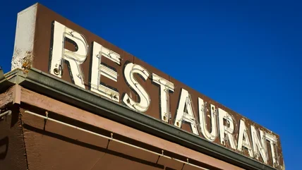 9 Chain Restaurants That Boomers Miss 🍔