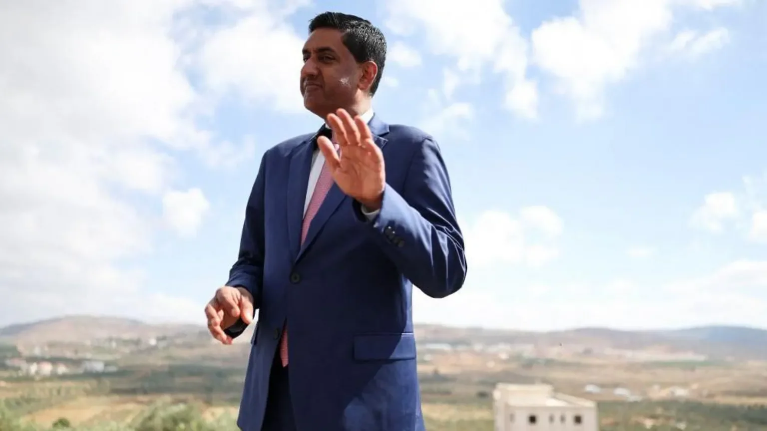 US Democrat Ro Khanna says he was detained by armed Israeli settlers 👁️