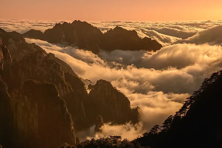 The 15 Most Famous Geographical Wonders Of China 🇨🇳