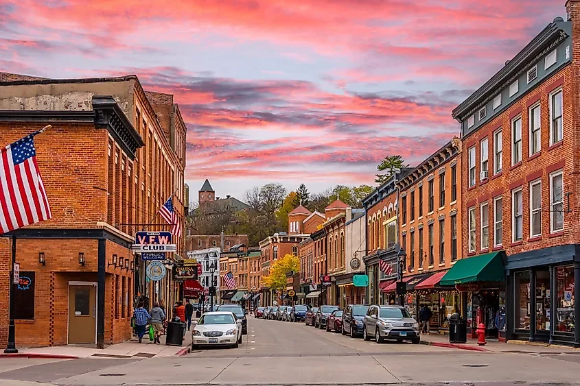 10 Illinois Towns With A Slower Pace Of Life 🏡