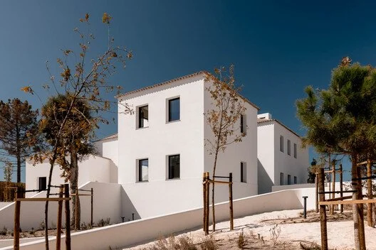 Vila Talha / Contacto Atlântico