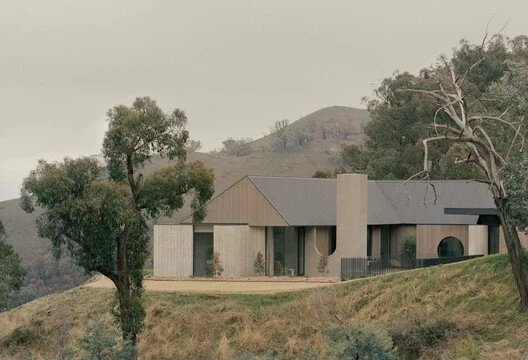 Cathedral House / JAK Architecture