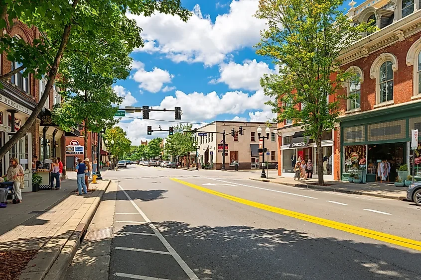 10 Prettiest Main Streetscapes In The Southern United States