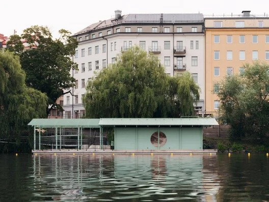 Floating Sauna / DinellJohansson