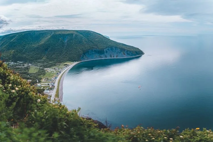 This 550-mile Drive Is One of the Most Scenic in North America—With Coastal Towns, Ocean Views, and National Park Access