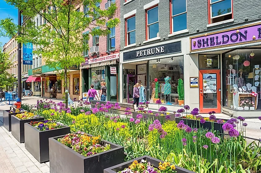 9 Small Towns In The Finger Lakes With The Best Downtowns