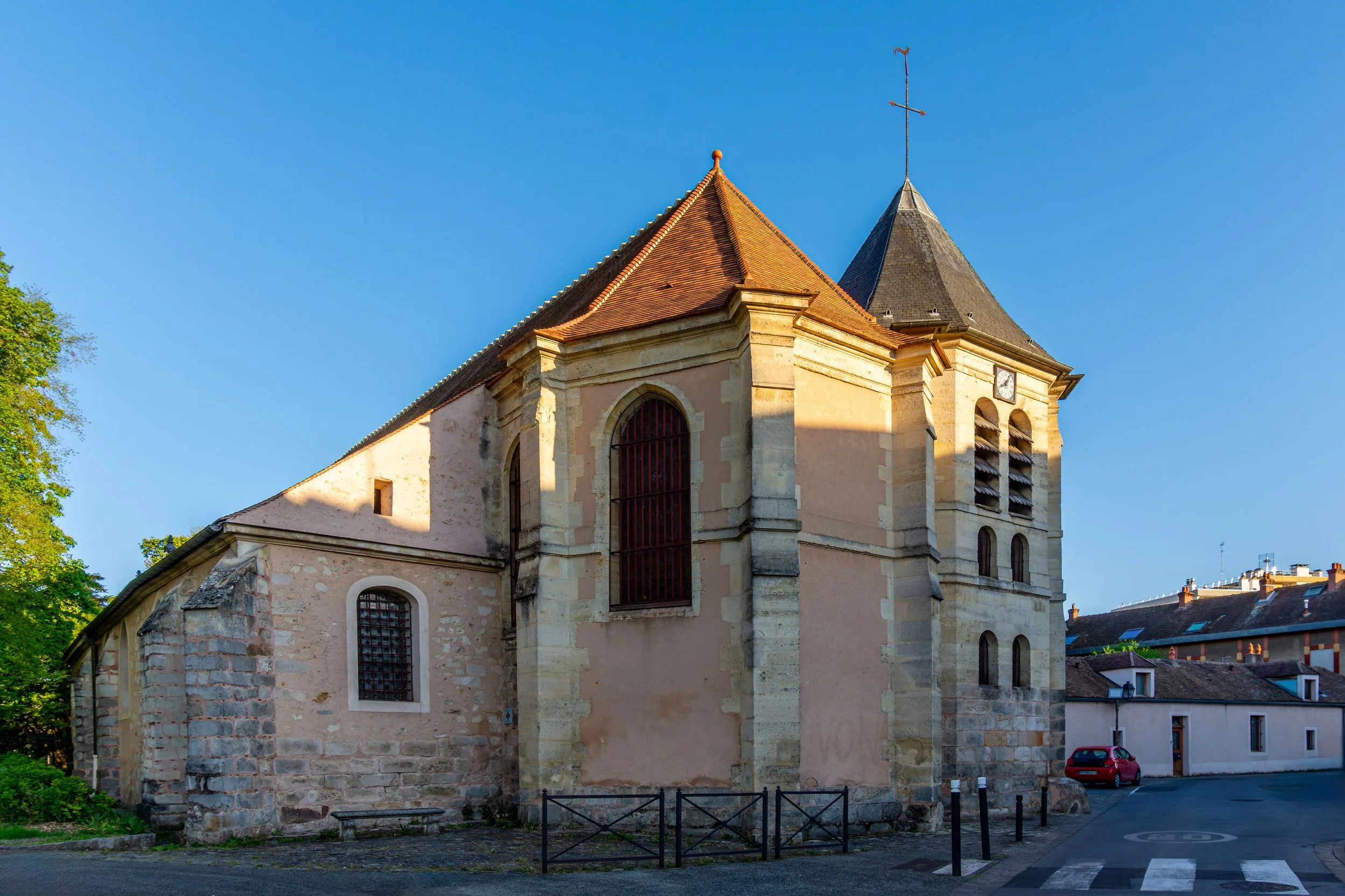 Fleury-Merogis [France] Travel Guide