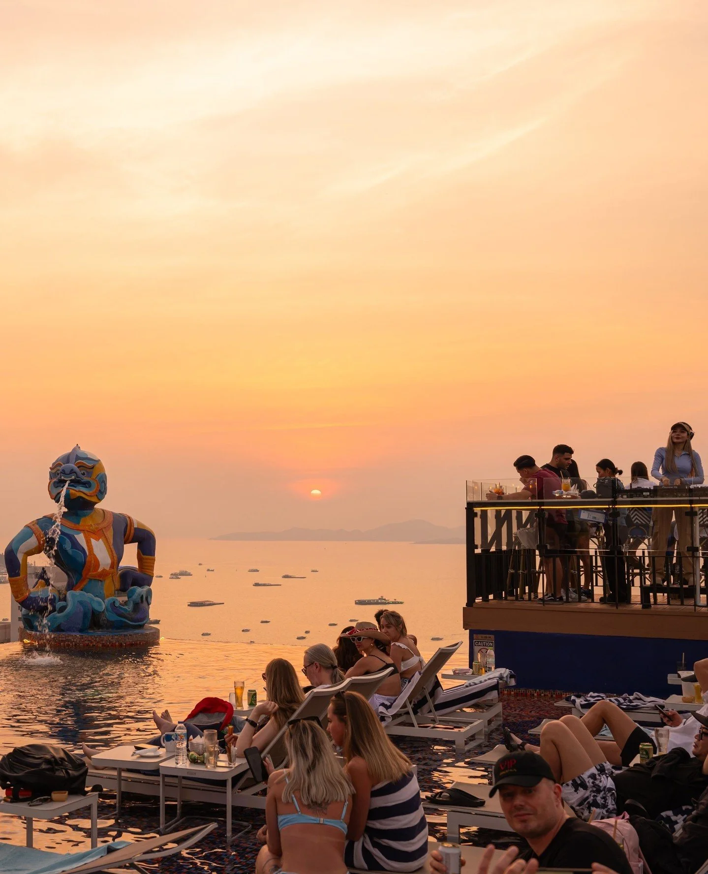 This is the golden hour glow you can't get anywhere else. ⁠
⁠
The sky is on fire, the city is lighting up, and the energy is electric. Your perfect night starts with our sunset.⁠