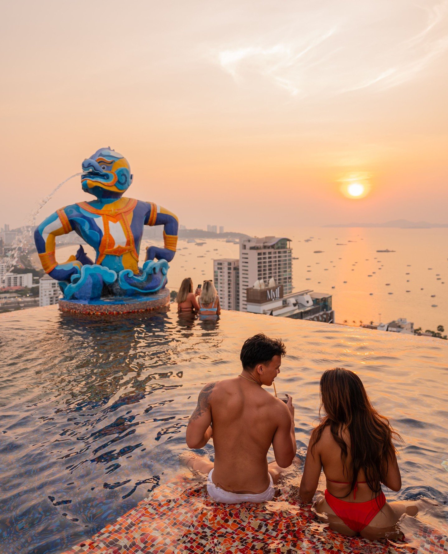 Sunset said &ldquo;stay,&rdquo; so we did.⁠
⁠
Golden skies, toes in the water, and plans officially on pause. When the view looks like this, leaving is simply not on the agenda.⁠