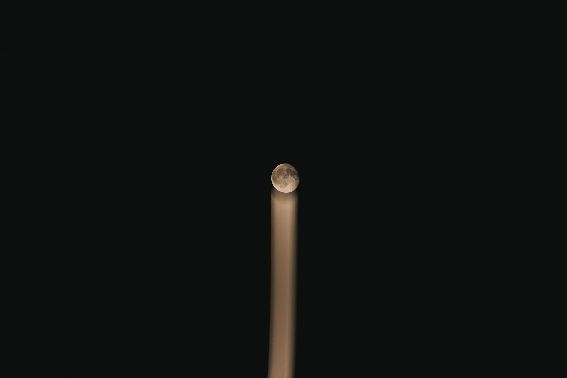dylan-parr-media-moon-1.jpg