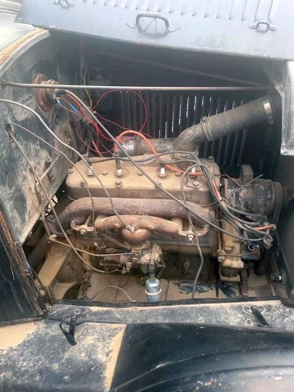 Someone else's engine to see how the distributor housing fits