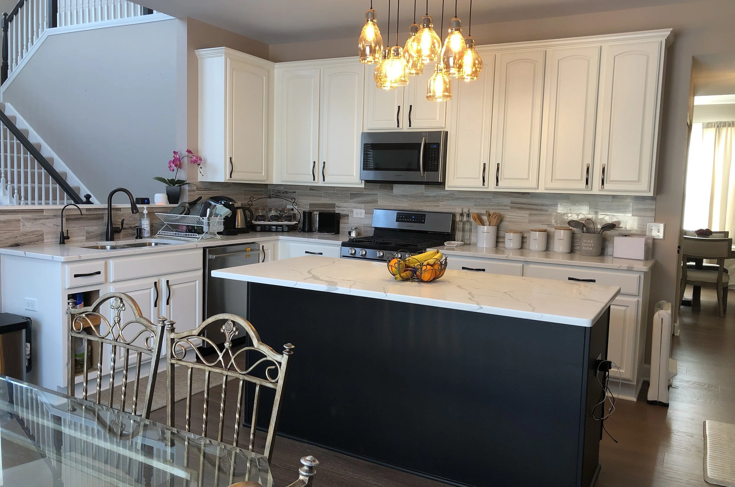 Manhattan Street, Bolingbrook