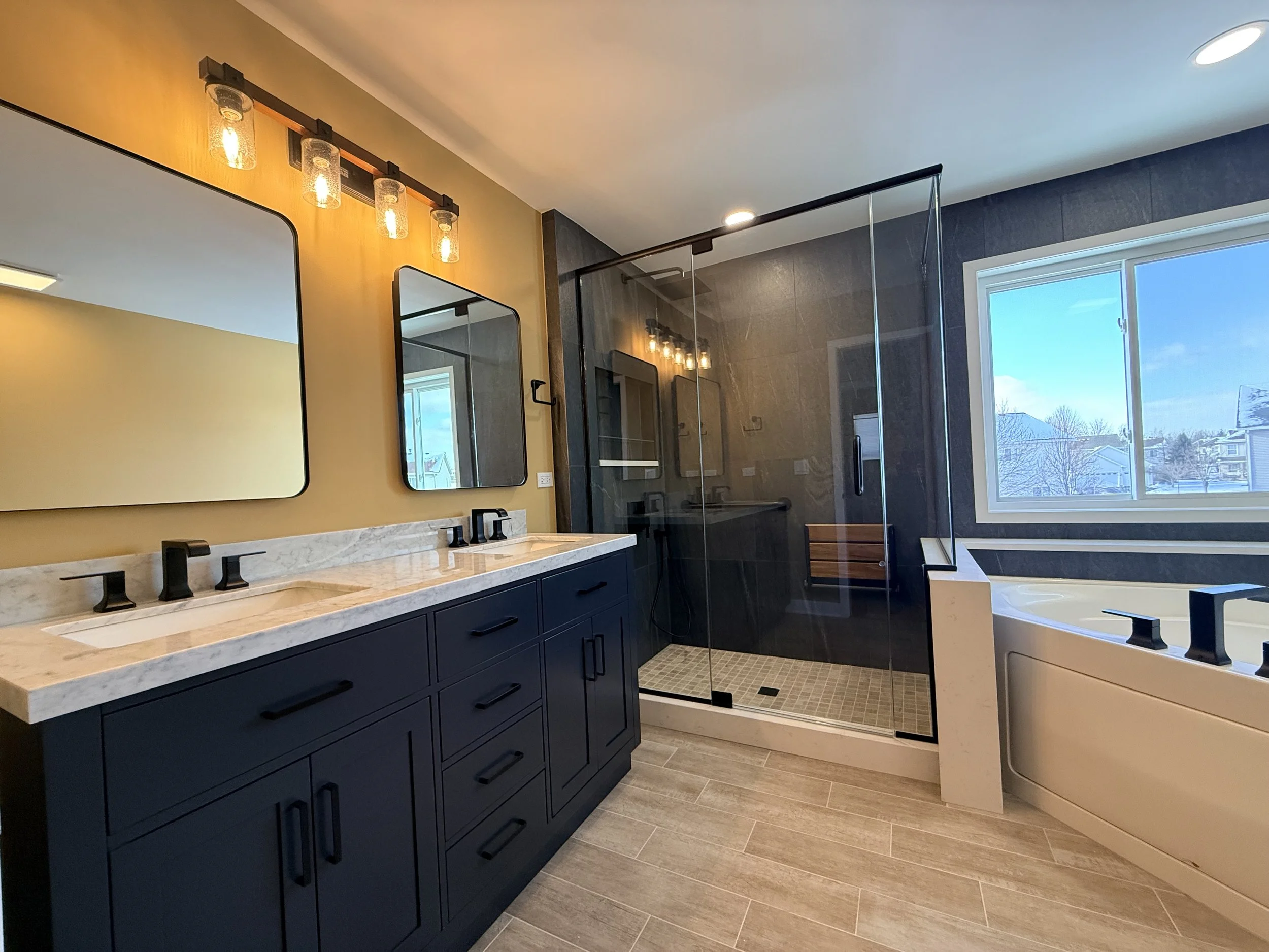 Hillside Dr, Bolingbrook