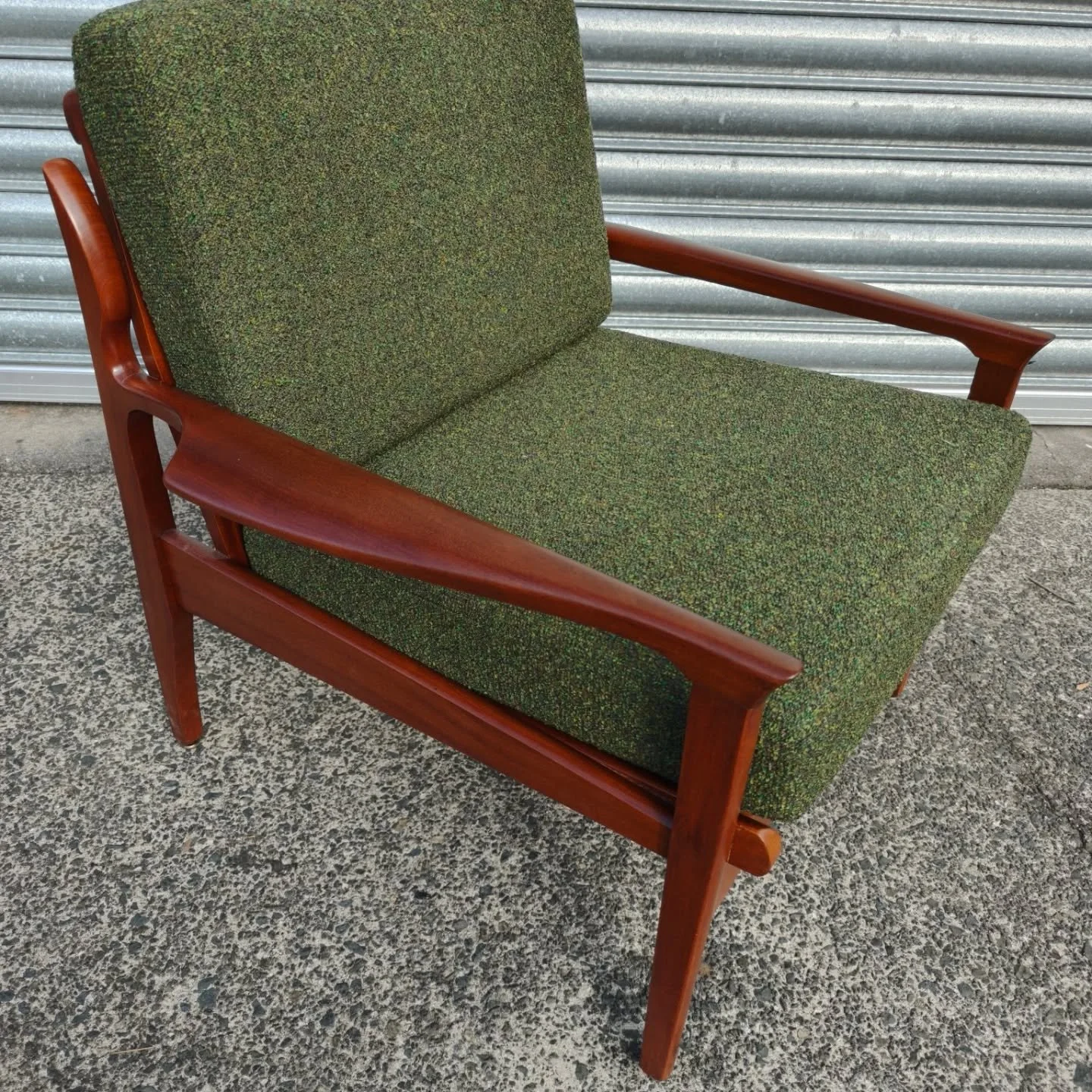 Don furniture full resto. Keeping iconic NZ furniture manufacturers alive
