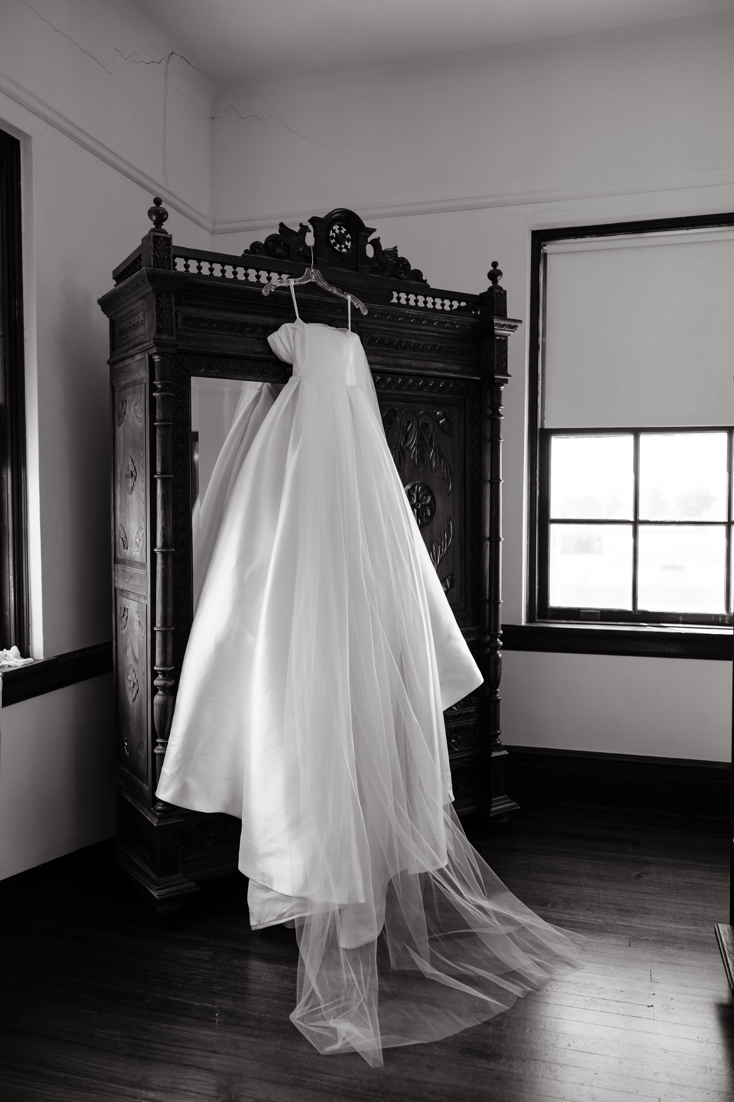 Why fun adventurous couples love documentary wedding photography