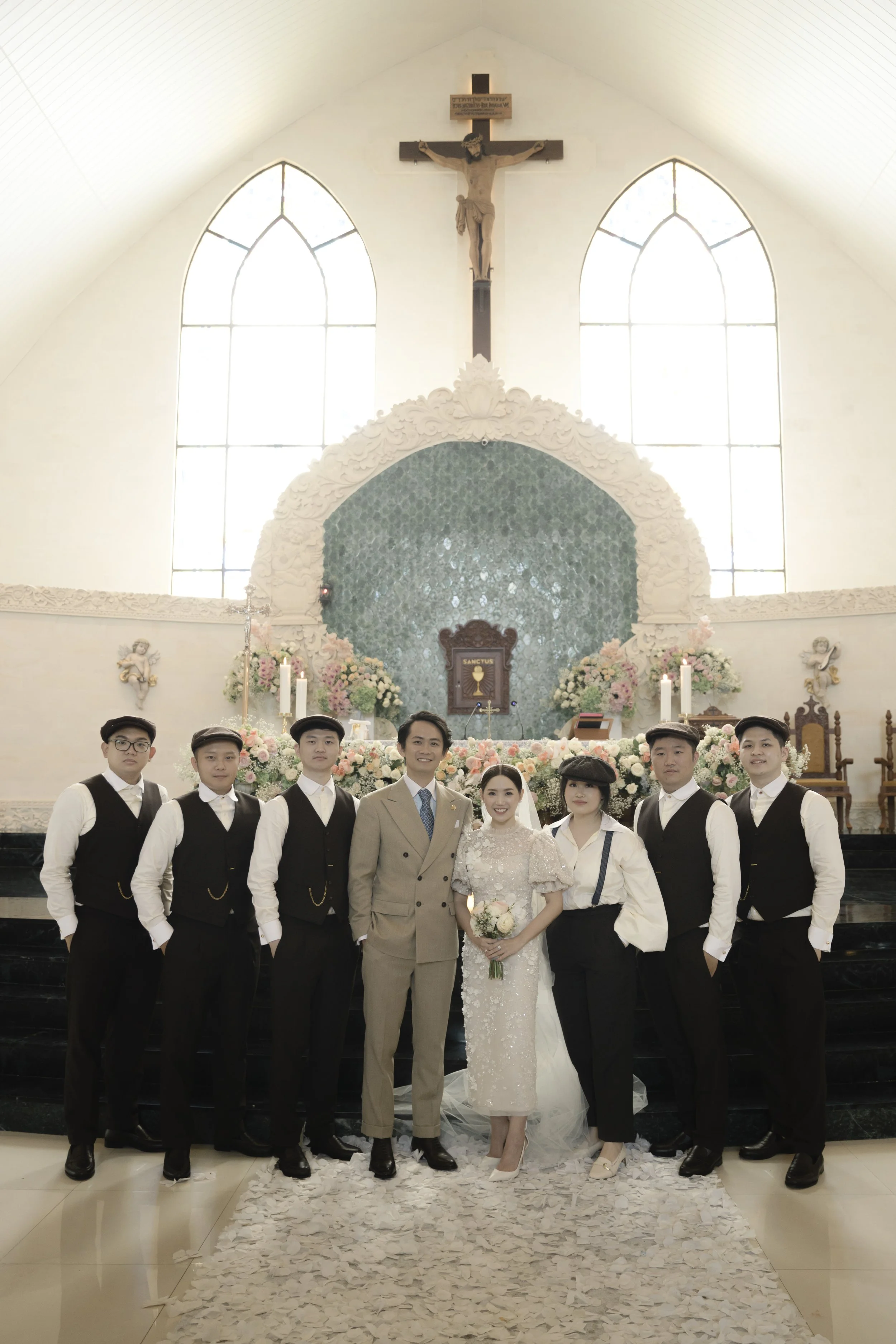 9 bespoke-groom-groomsmen-groomswomen-brillington-fullcustom.JPG