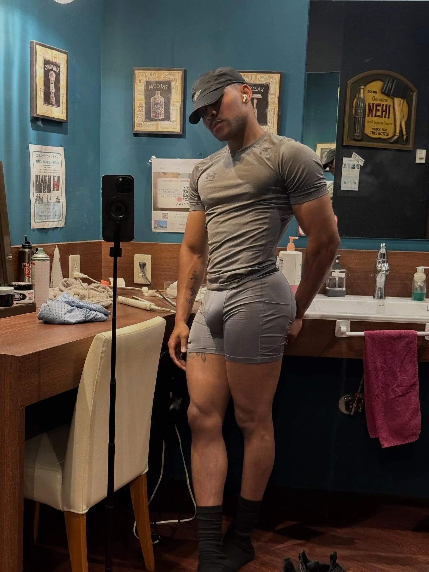 observed, not involved 🎭