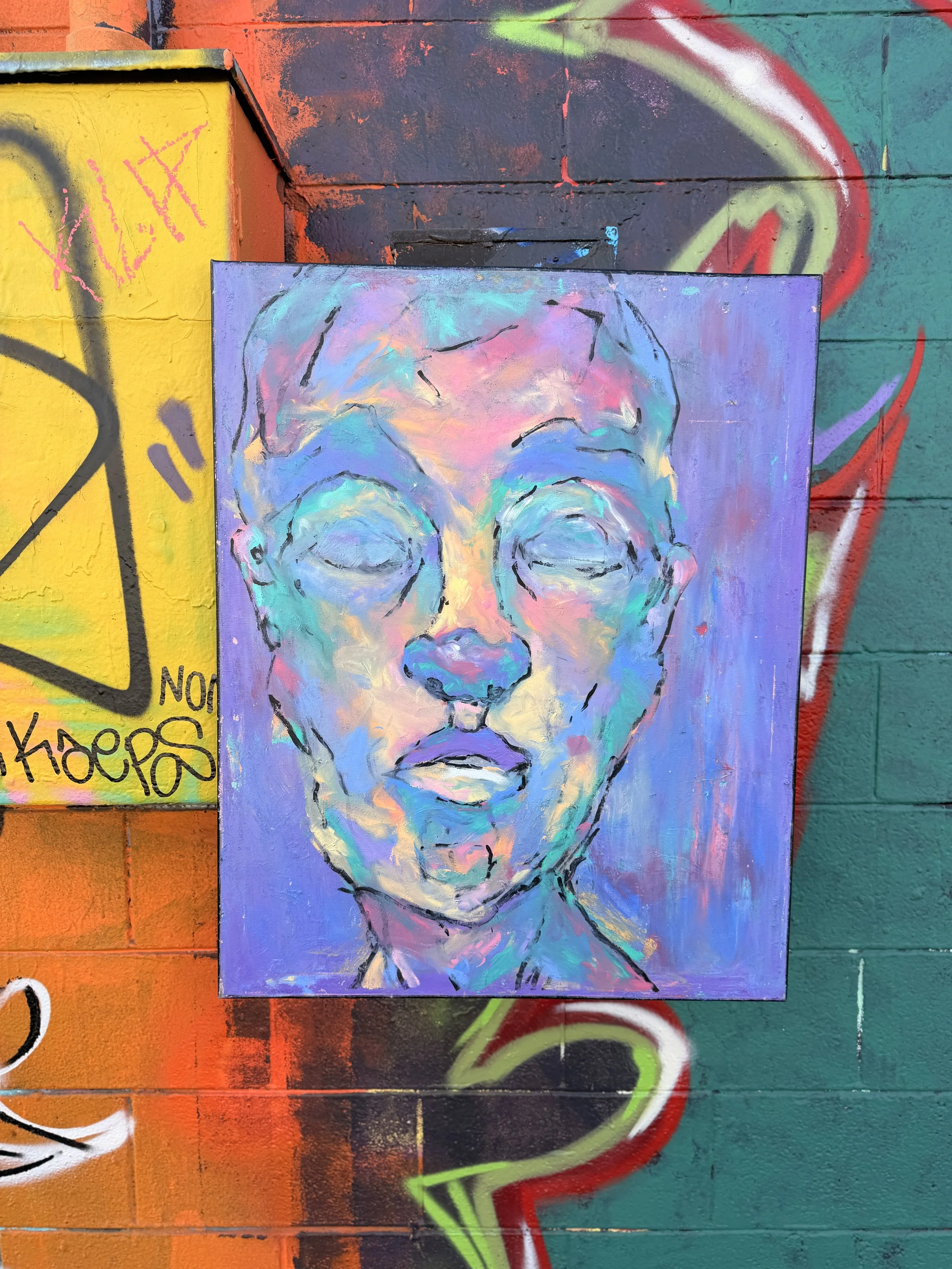Familiar 24x30