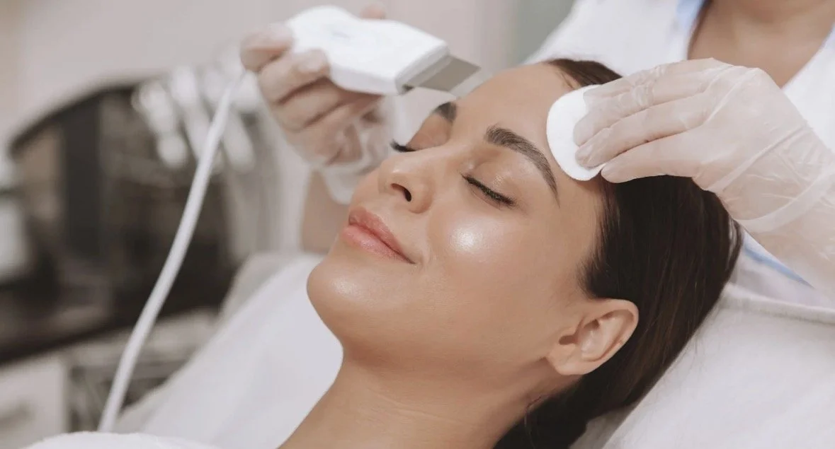 Deluxe Glow Facial