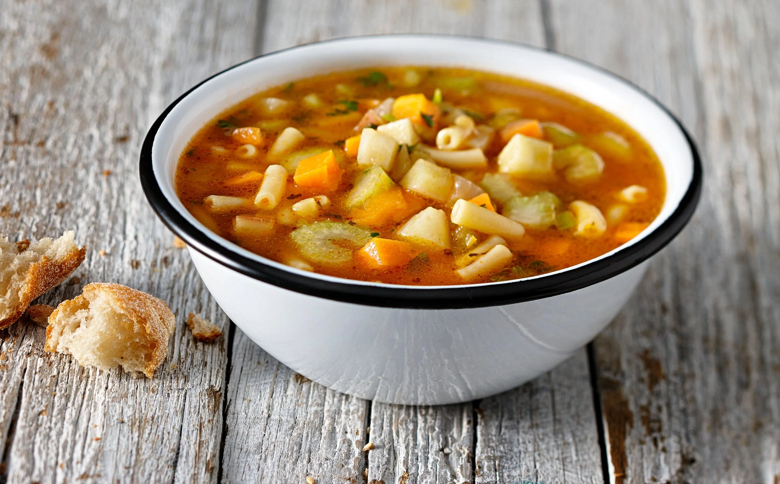 COLES Soup-Minestrone.jpg