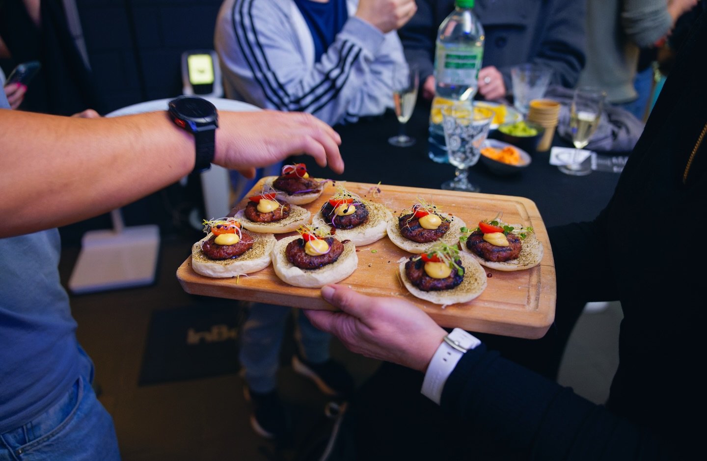 Dit was ons openingsweekend! Opnieuw een geslaagde editie, vol fijne babbels en goede voornemens. Samen zijn we klaar voor een spetterend 2026. 🍾💙