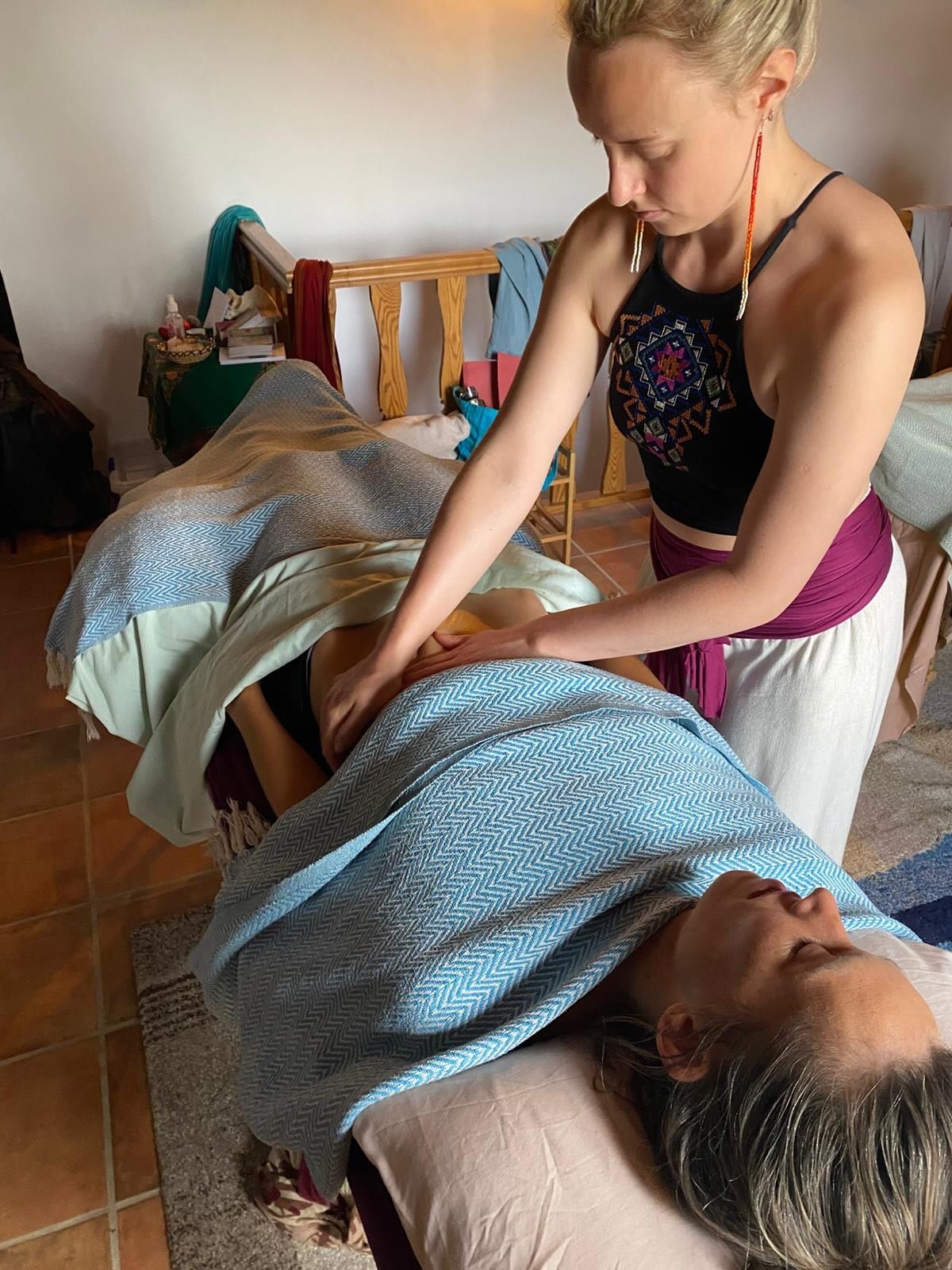 A week has passed since I landed back on home ground 🌀

It was my first ever solo-trip to another country at the ripe age of 24

I am still trying to make sense of what unfolded - the Mizan course, trip itself, travelling alone, trusting and not tru