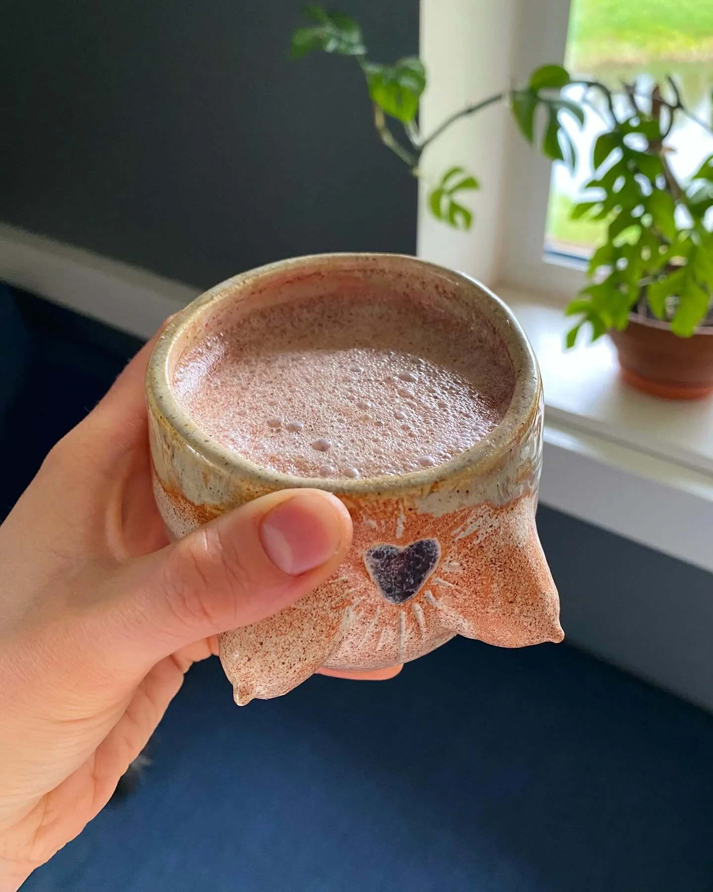 Kehatass kehat&ouml;&ouml;ks! 

T&auml;na oli taas &uuml;ks armas, m&otilde;nus ja s&uuml;gav sessioon 🌸

Annan ka vaikselt m&auml;rku, et juunis ja juulis ilmselt sessioone v&auml;ga ei tee. Kui on suur mure, siis kuhugi sokutan, aga uued ajad alle