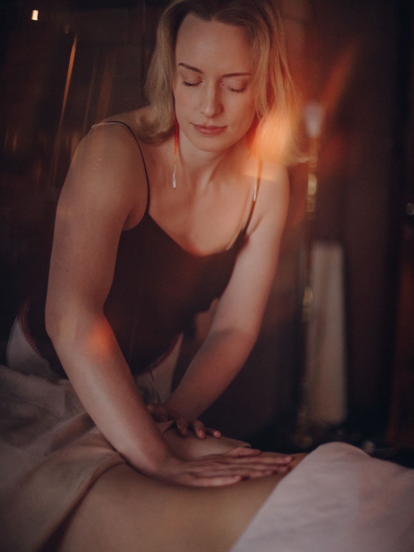 Maoaasta on kohe-kohe l&auml;bi. Minu teine kolmas ring madu - 24. eluaasta - saab l&auml;bi t&auml;pselt mu s&uuml;nnip&auml;eval, 16. veebruaril, kui algab tulehobuse aasta 🐍

Olen n&uuml;&uuml;dseks &uuml;le aasta aja pakkunud kehat&ouml;&ouml;d 