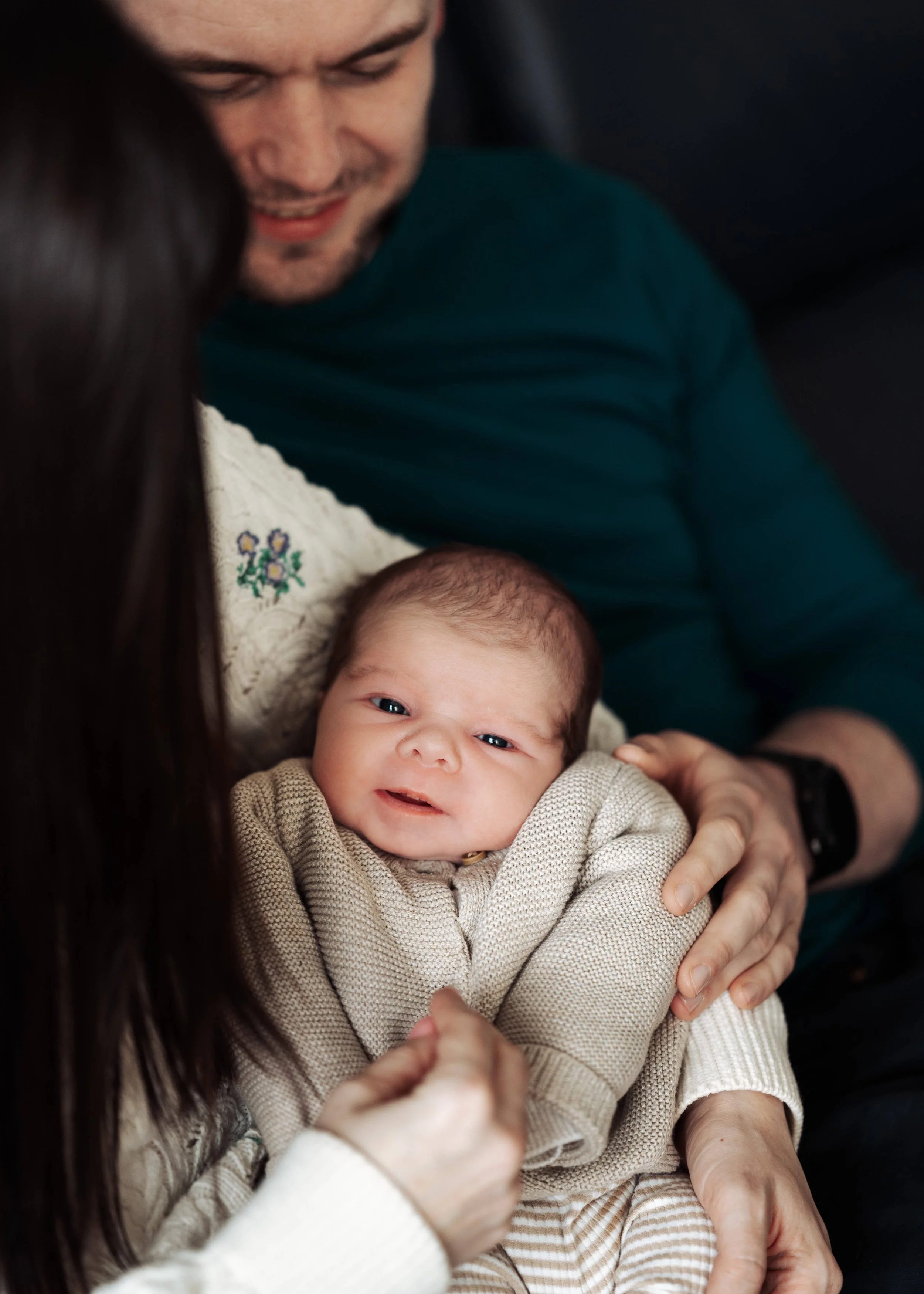 newborn-photoshoot-at-home-4.jpg