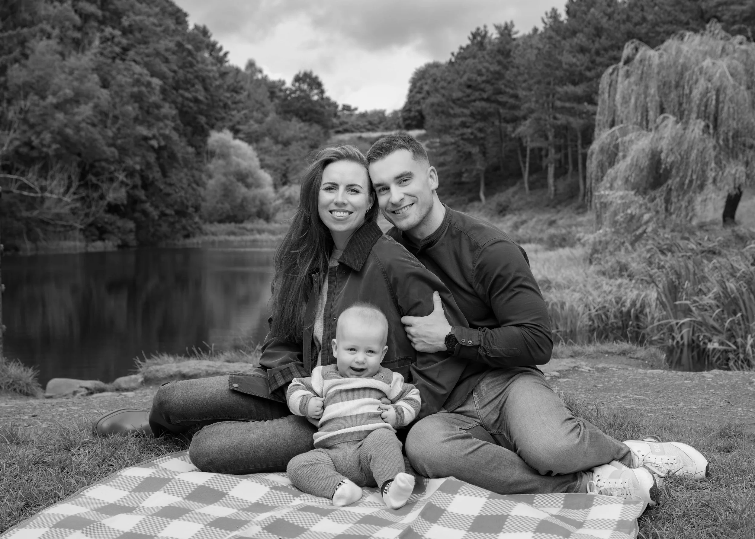 family-photographer-phoenix park-2.jpg