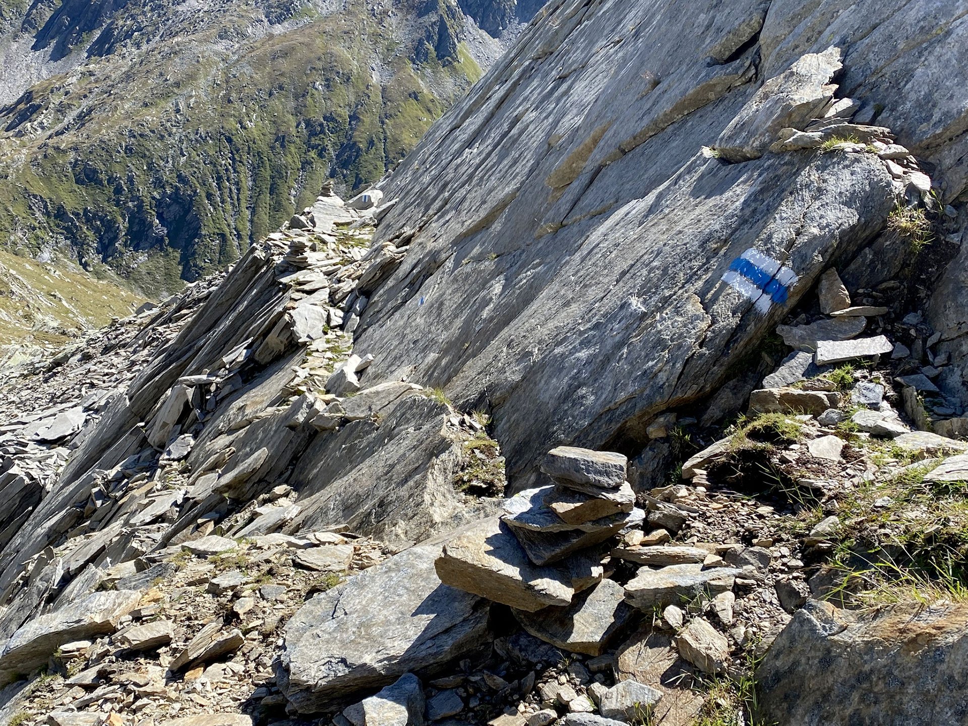 6 – Caratteristica cengia sotto la quota 2571 m