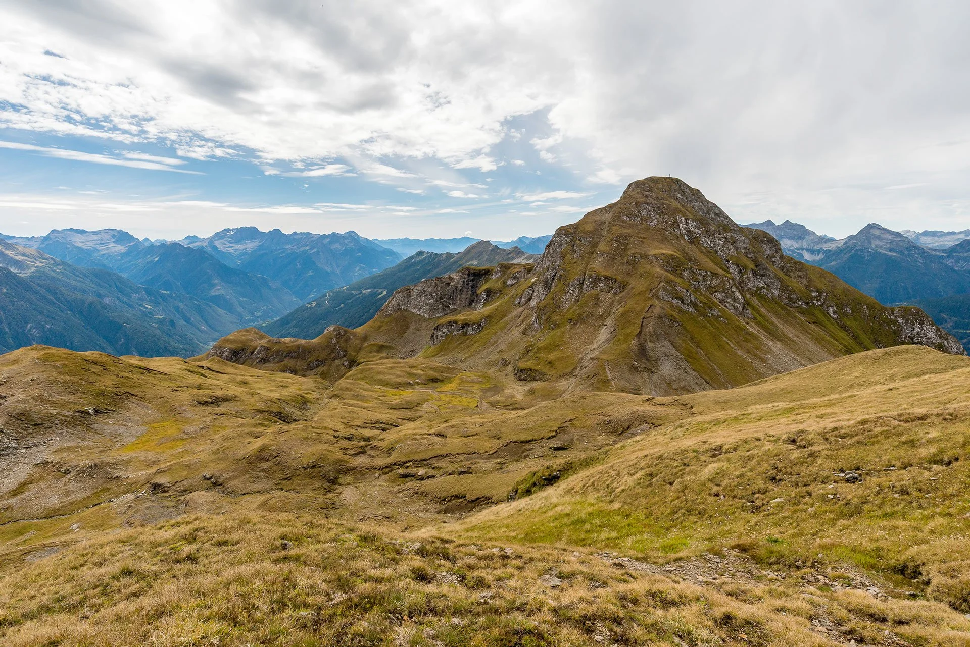 21 – Pizzo Molare visto dalla Punta di Stou