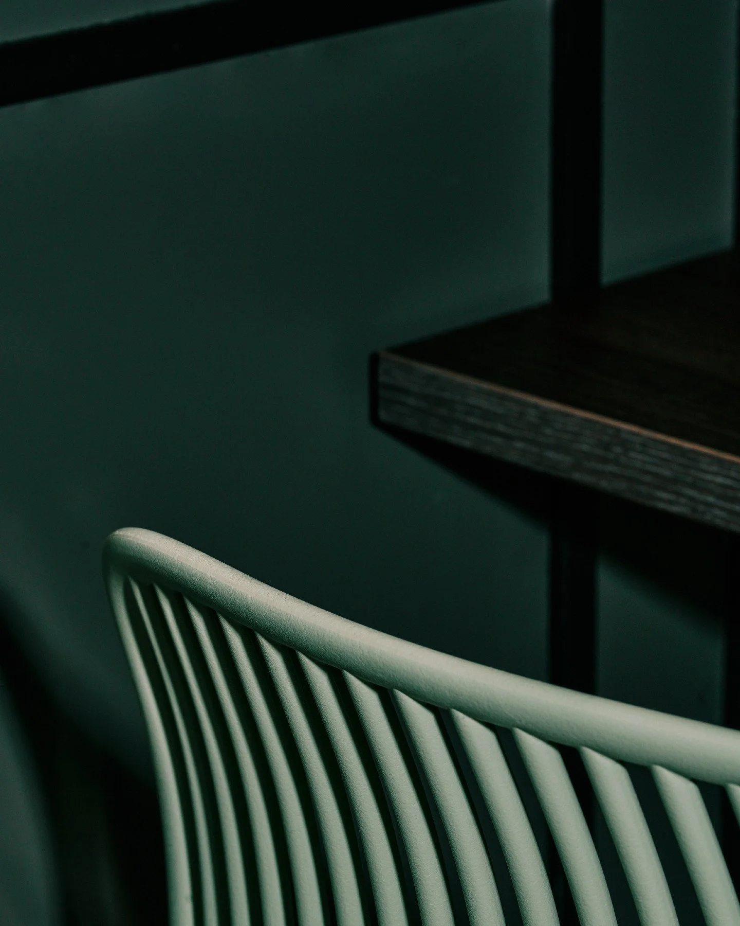 No es un bar de paso.
Es un sitio al que se vuelve.
Todav&iacute;a no lo sabes, pero ya te pasar&aacute;.

&iquest;Primera vez o ya repites?