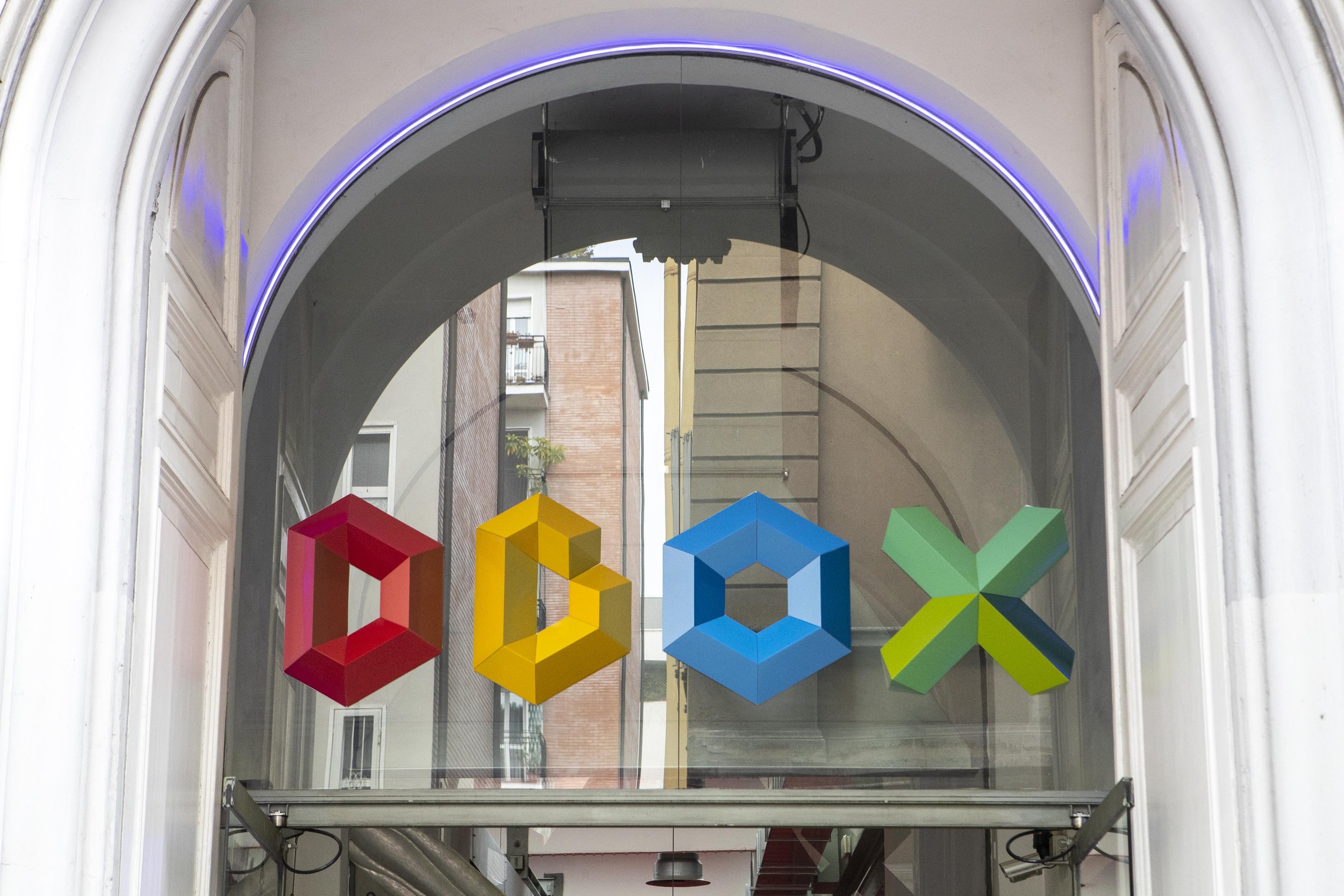 DBOX