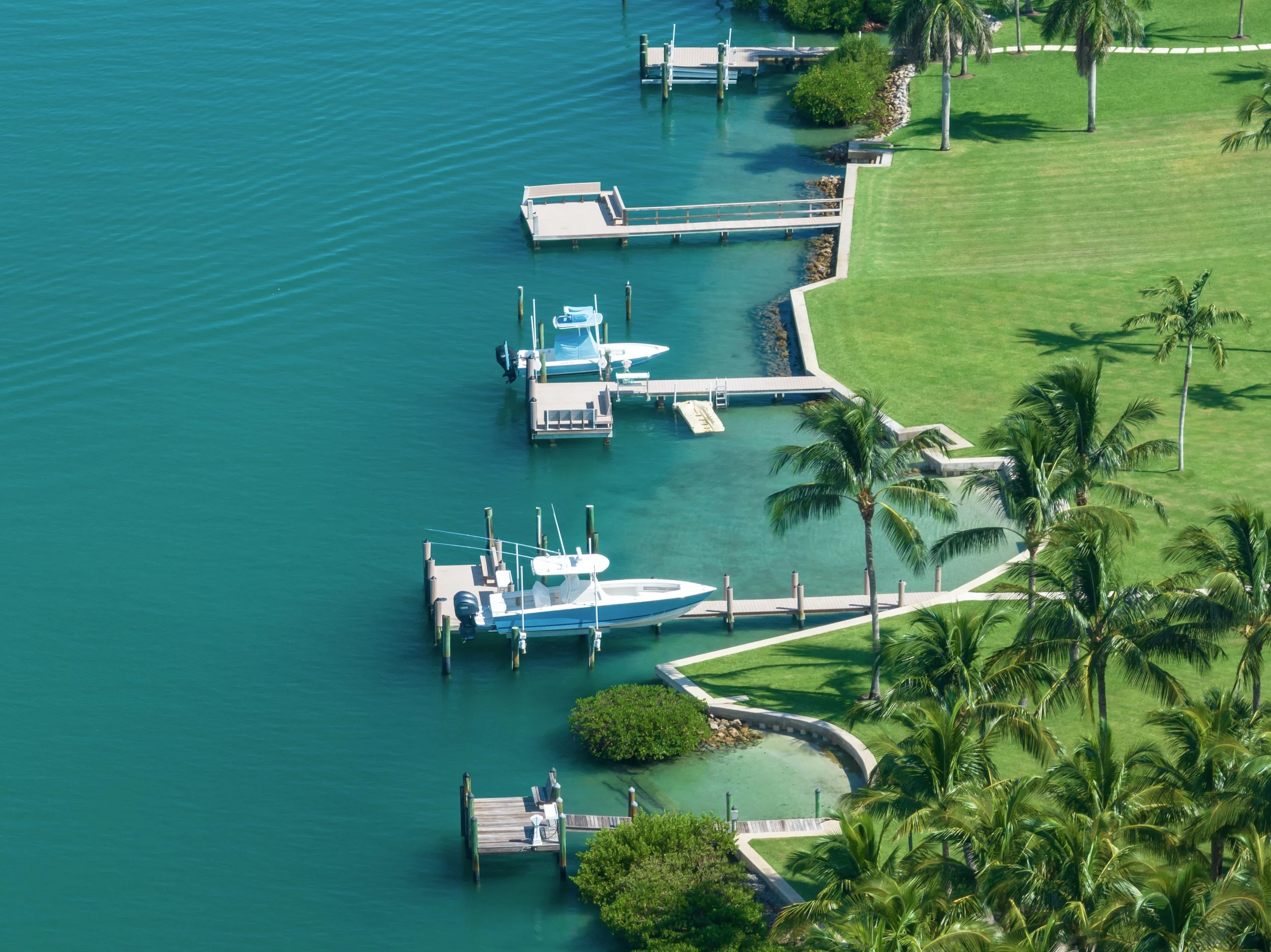 Jupiter Inlet Colony Real Estate — A Quiet Enclave for Ocean‑to‑Inlet Living