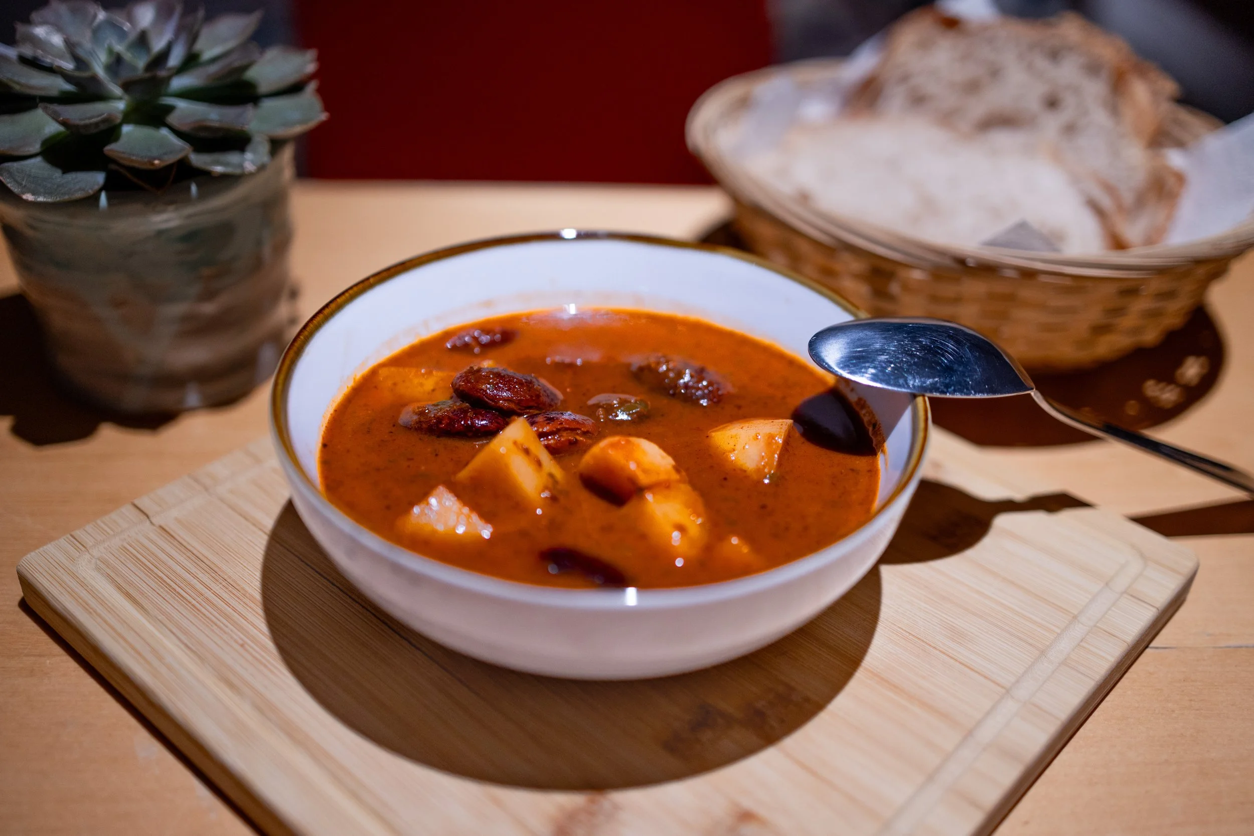 Bohnen-Erdaepfelgulasch