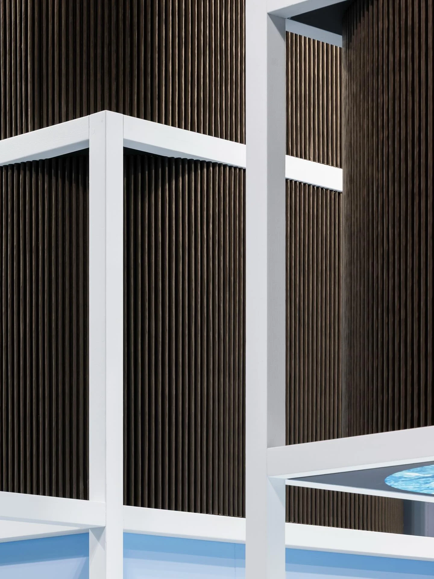 Paragon Water System &egrave; un&rsquo;azienda di Tampa e mi ha chiesto di progettare il loro stand per @hostmilano 2025:
ogni area espositiva &egrave; identificata da un landmark che riprende le torri dell&rsquo;acqua tipiche dei paesaggi agricoli d