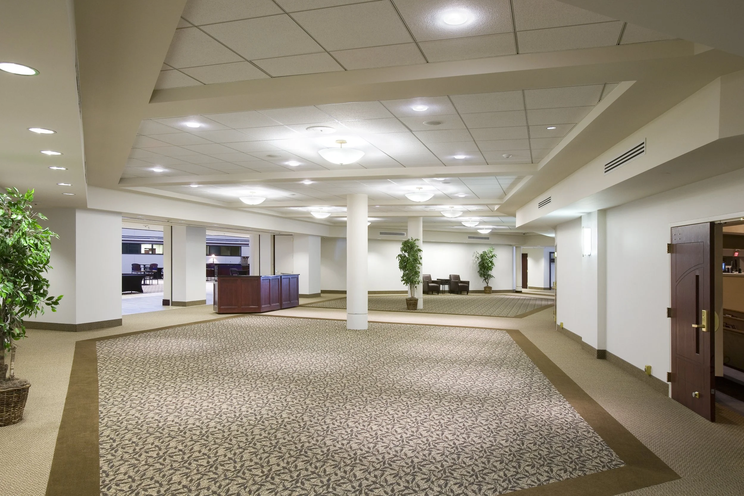 Immanual-Lobby-5606Rt.jpg