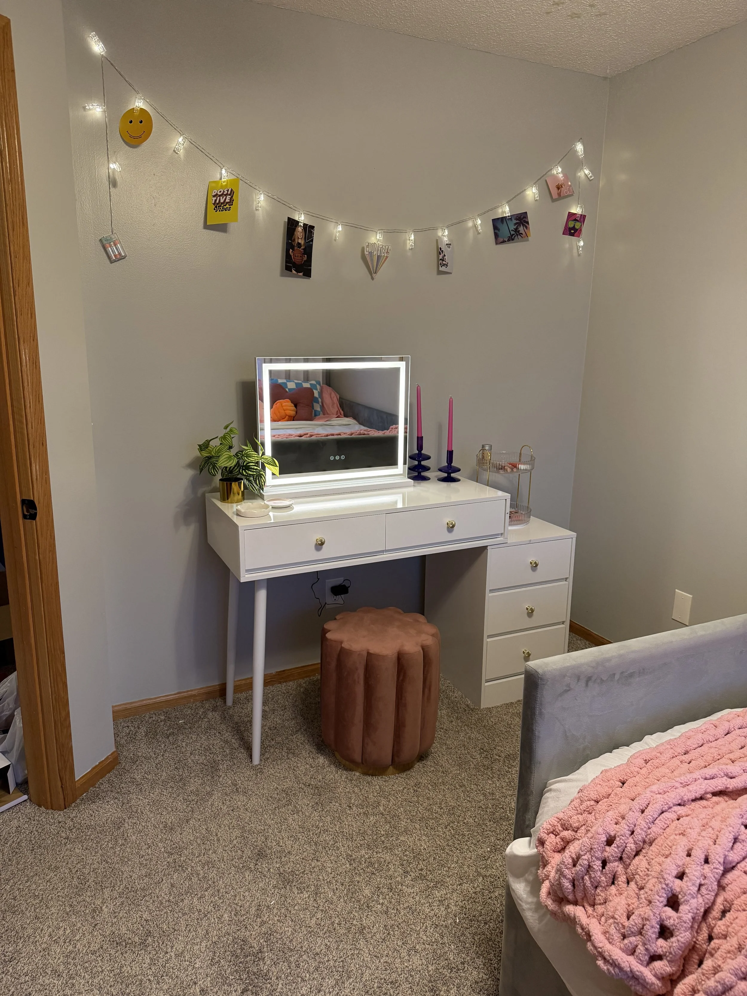 A vanity was the only "must" on her list.