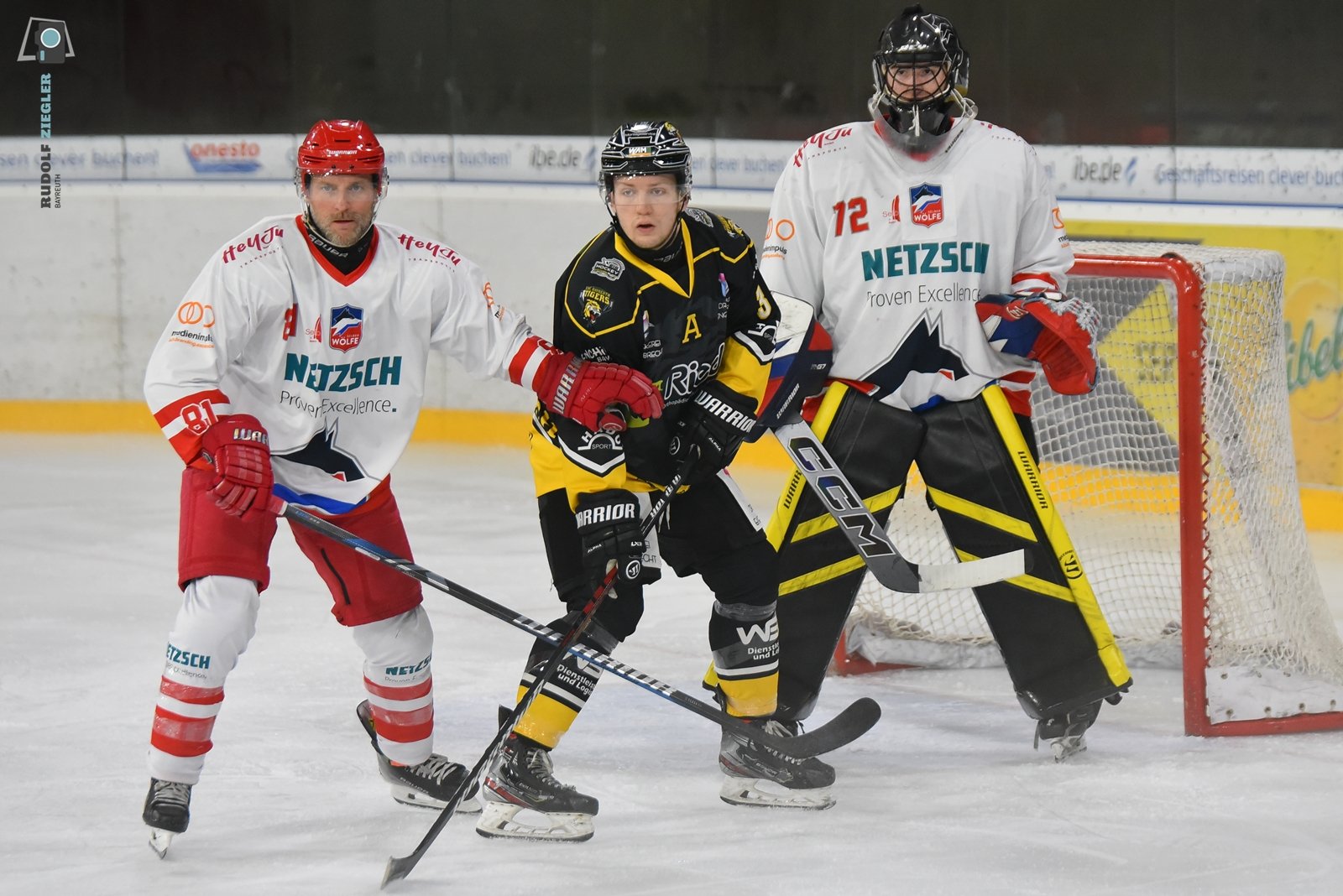 2025-11-02 EHC Bayreuth vs. VER Selb 1b 091-RZL.JPG